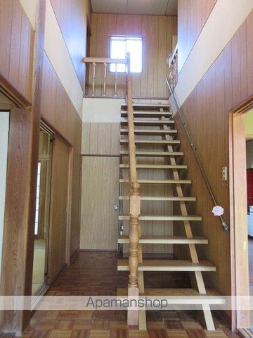 岐阜市近島2丁目戸建の内装写真