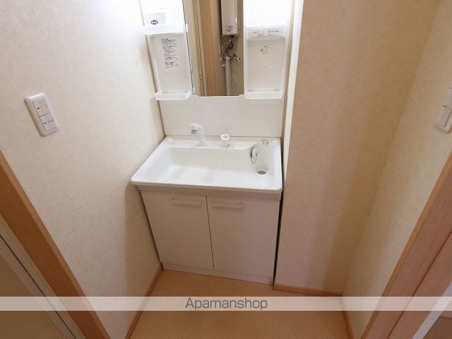 ロイヤルハイム明野新町Cの内装写真