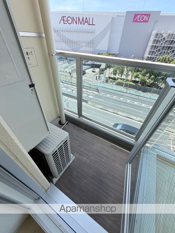 FRAMEWOODの内装写真