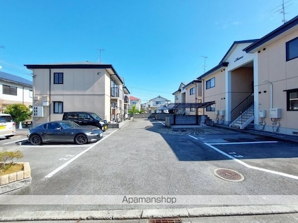 グランコート鴨川[3DK/52.35m2]の駐車場