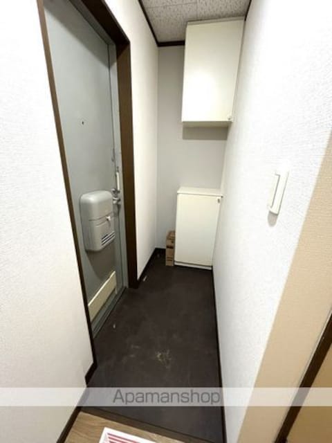 和歌山県和歌山市吹上４丁目[2LDK/65.3m2]の玄関