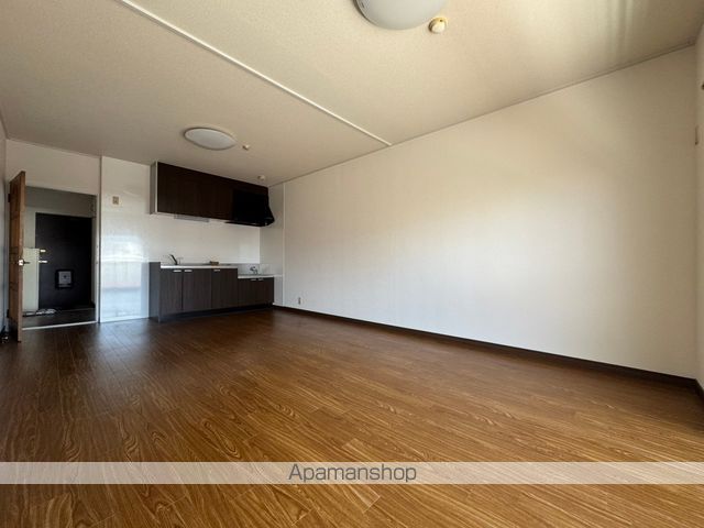 ファッショナブルマンションの内装写真