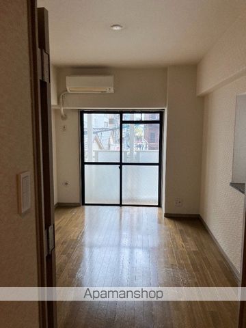 FAN 六本松の内装写真