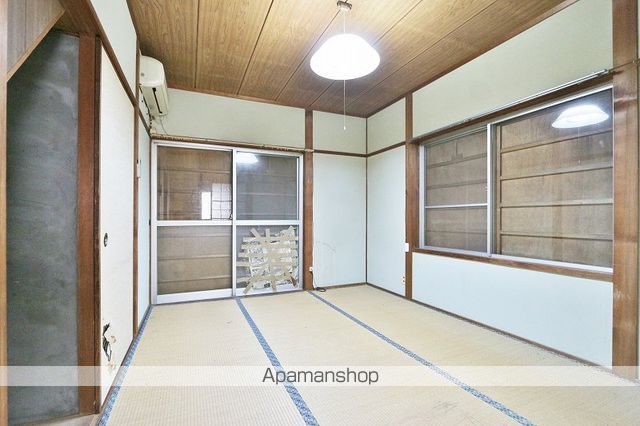 新浜本町戸建ての内装写真