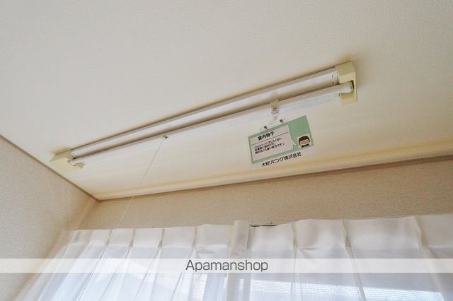 ファミール三軒屋 B棟の内装写真