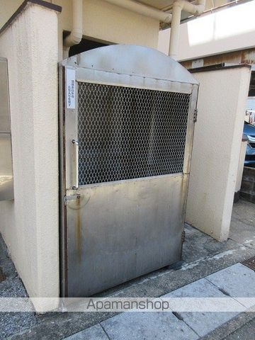 若原ビルの外観写真