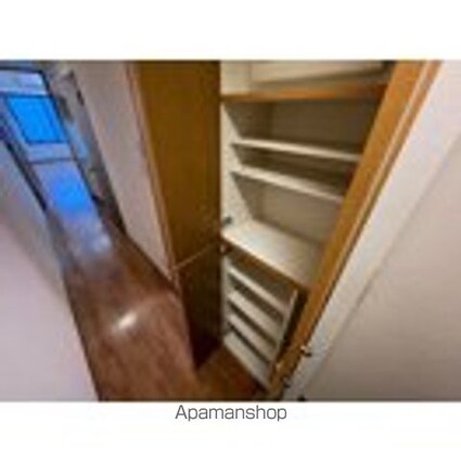 パル・サンライト[1K/30.52m2]の玄関