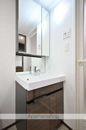 ＧＲＡＮＳＩＴＥ　ＮＡＫＡＭＥＧＵＲＯ[1K/26.27m2]の洗面所