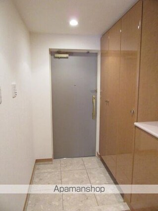 ドゥーエ東池袋[1LDK/54.3m2]の玄関