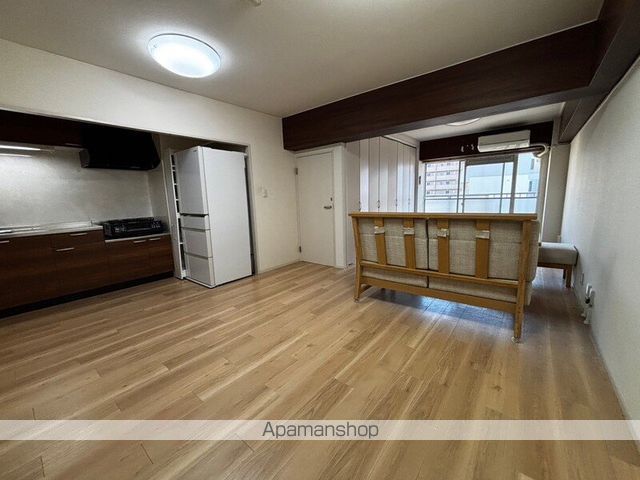 日商岩井今泉マンションの内装写真