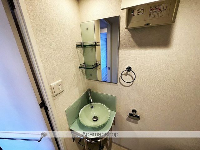 SEST新大阪の内装写真