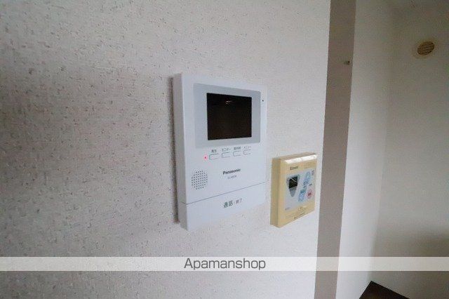 マンションシェルの内装写真