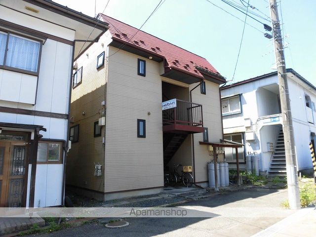 シャルマンハイツの外観写真