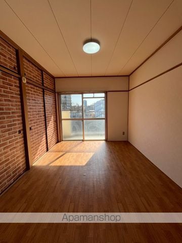 apartment 埼玉県志木市本町４丁目3-40
地図を見る