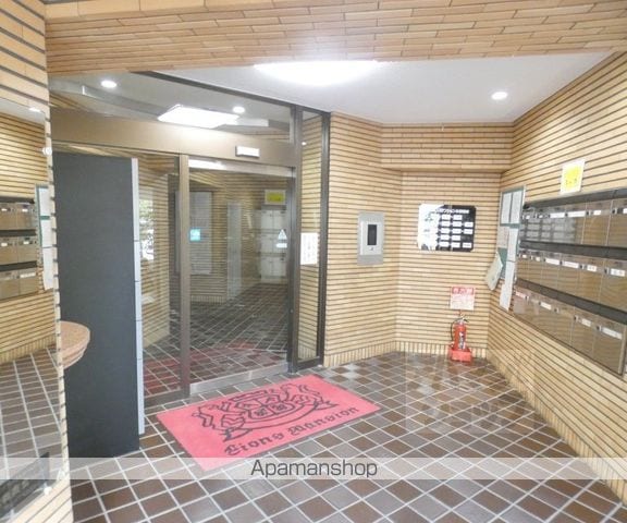 ライオンズマンション京都岡崎の玄関写真
