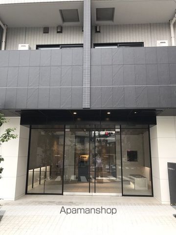 GALICIA中野弥生町の玄関写真