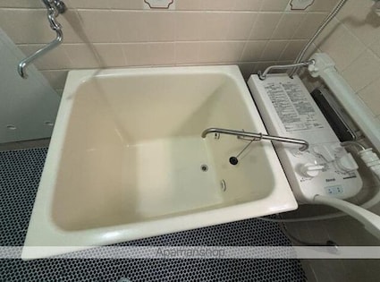 弥生町ビレッジ[1DK/30m2]のバス