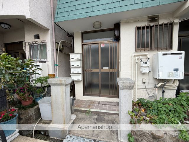 東住吉区住道矢田7丁目テラスハウスの玄関写真