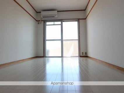 コーポヤマキ　Ｂ棟[1K/17.55m2]のリビング・居間