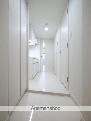 東京都中野区東中野５丁目[2K/25.9m2]の玄関
