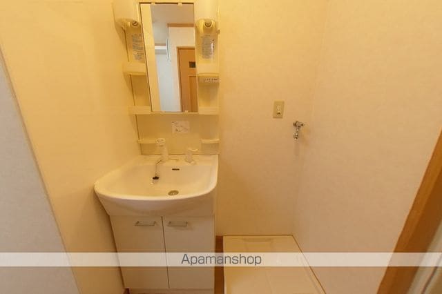 ロイヤル新本町の内装写真
