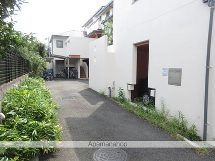 エイトピア成田東[1LDK/51.58m2]のエントランス