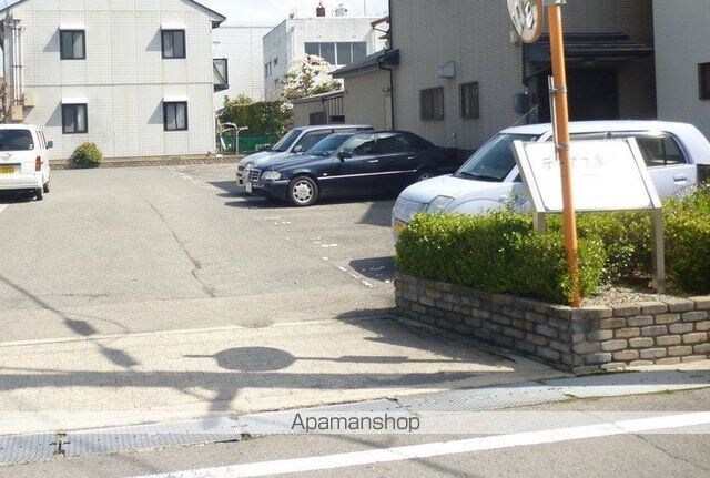 和歌山県海南市船尾[2LDK/46.8m2]の駐車場