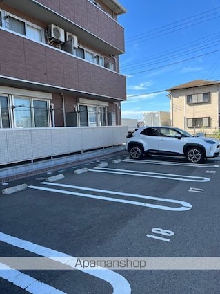 セレーノ[1LDK/33.39m2]の駐車場2