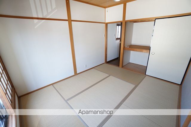 高槻市淀の原町戸建の内装写真