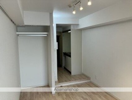 プリュメゾン駒沢[1R/18.46m2]の収納