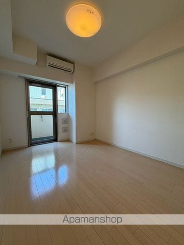 リクレイシア蒲田の内装写真