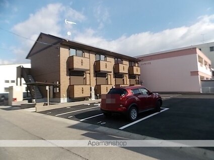 ローザ　フェリーチェ[1K/26.82m2]の駐車場1