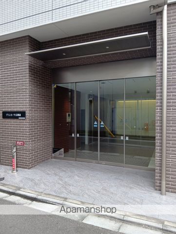 グランカーサ広瀬通の玄関写真