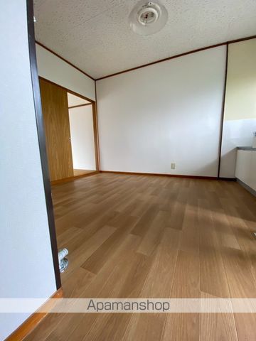 秋山ハイツの内装写真