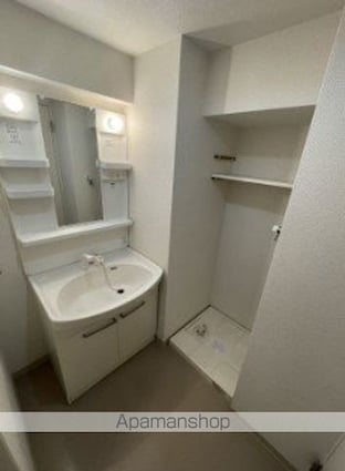 神奈川県横浜市磯子区杉田１丁目[1K/30.26m2]の洗面所