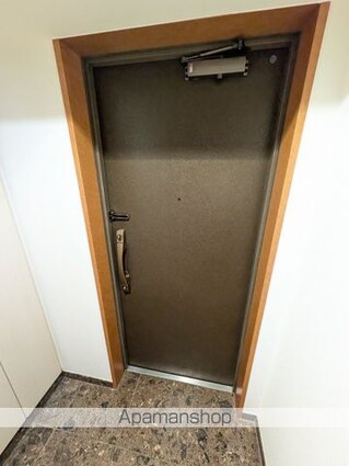 東京都中野区弥生町１丁目[1DK/34.5m2]の玄関