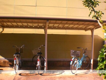 レオパレスＳＵＮＲＩＳＥ南新木[1K/23.18m2]の共用部