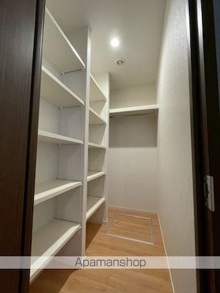 Ｒａｓｓｕｒｅｒ　Ｆ[1K/27.08m2]の収納