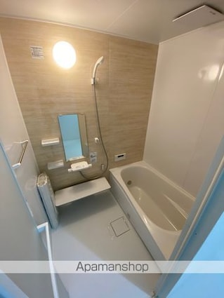 和歌山県和歌山市本町２丁目[2K/54m2]のバス