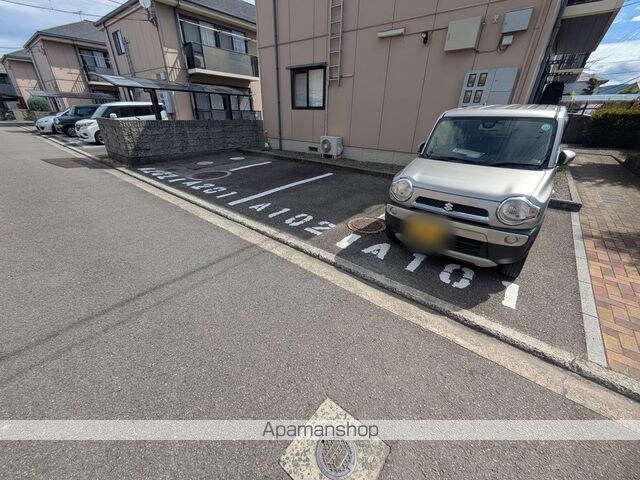 フォーレス森田[3DK/53.5m2]の駐車場