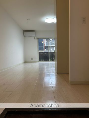 ポルシェ中山町の内装写真