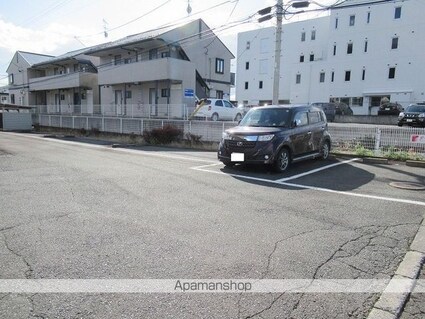 トレジャー２号館[2DK/44.71m2]の駐車場4