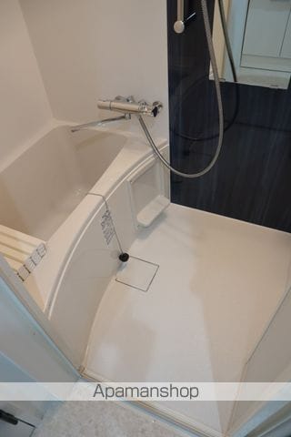 エヌエムスワサントキャトルズの内装写真