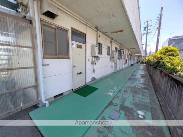 セントラルコーポKの玄関写真