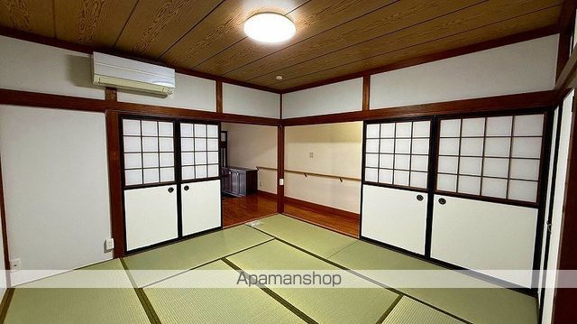 一番町戸建の内装写真