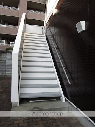 セラヴィＲ[1K/26.49m2]の共用部1