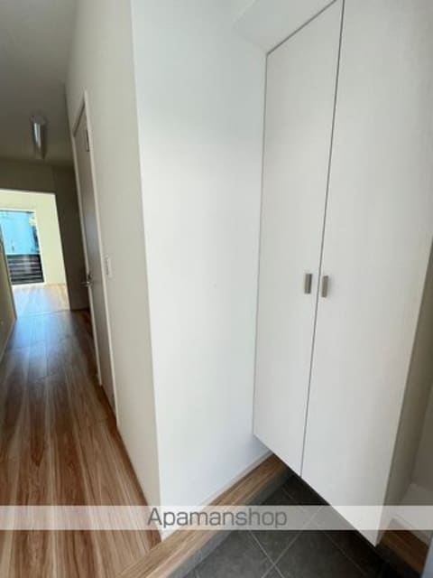 東京都世田谷区粕谷２丁目[1LDK/44.71m2]の玄関