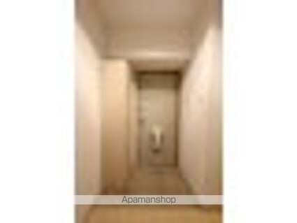 ケースクエア[1K/45m2]の玄関