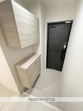 Ｄーカヴェリ本千葉[1LDK/40.78m2]の玄関