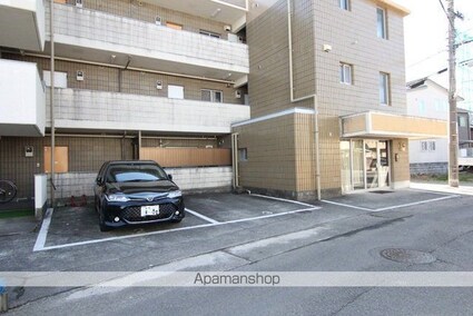 日商ハイツ[2DK/34.02m2]の駐車場